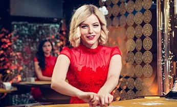 Biểu tượng khóa bảo mật và lá chắn, thể hiện cam kết bảo mật thông tin và giao dịch của người chơi tại nhà cái Sin88